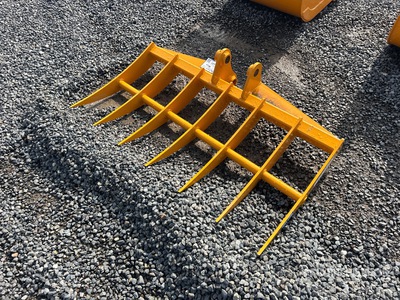 2026 GIYI 46 in Excavator Rake - Fits Cat 303 (Unused)