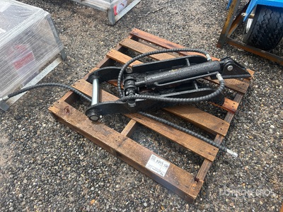 2026 GIYI GY-XJ3T 10 in Hydraulic CAT Hydraulic Excavator Thumb (Unused)