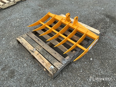 2026 GIYI Excavator Rake - Fits Cat 303 (Unused)
