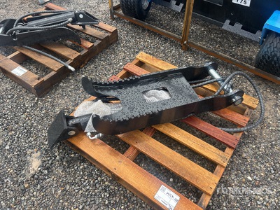 2026 GIYI GY-XJ5T 12 in Hydraulic CAT Hydraulic Excavator Thumb (Unused)