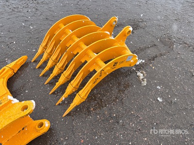 2026 GIYI 32 in Excavator Rake - Fits Cat 305 (Unused)
