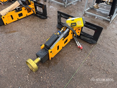 2026 GIYI GY-D680 45 in Skid Steer Post Driver (Unused)