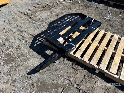 2026 GIYI GY-DHC 60 in Skid Steer Forks (Unused)