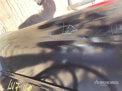 2026 GIYI GY-D5T Tilting Excavator Bucket - Fits Cat (Unused)