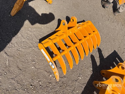 2026 GIYI 38 in Excavator Rake - Fits Cat 303 (Unused)