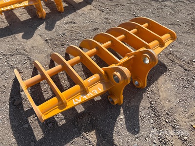 2026 GIYI Excavator Rake - Fits Cat 303 (Unused)
