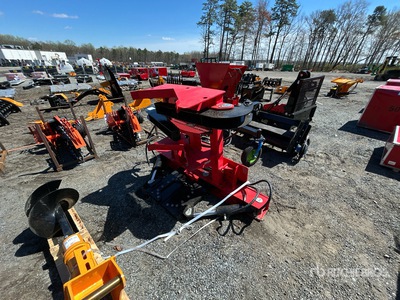 2026 GIYI GY-TS75 29 in Skid Steer Tree Shear (Unused)