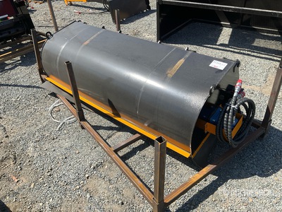 2026 GIYI GY-BS72 72 in Kompaktlader-Kehrmaschine (Unused)