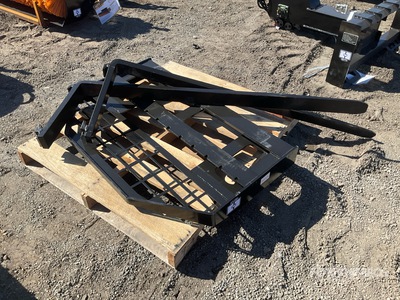 2025 GIYI GY-DHC 60 in Skid Steer Forks (Unused)