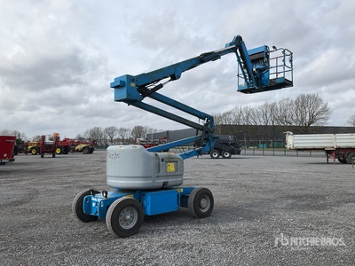 2016 Genie Z4525J 2WD Electric Articulating Boom Lift