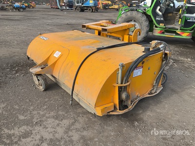 2020 JCB 8C240 Veegmachine hulpstuk