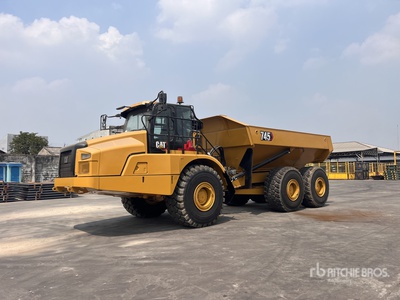 2021 Cat 745 LRC Dumper articolato