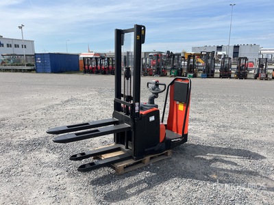 2015 BT SWE120 Elektro-Hochhubwagen