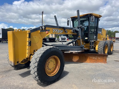 2011 John Deere 772GP Motor Grader