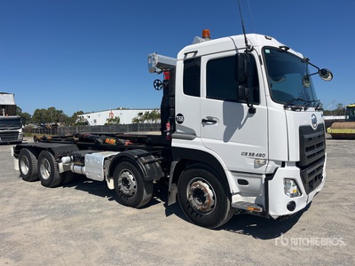 2021 UD CG 32420 8x4 Quon Hooklift Truck