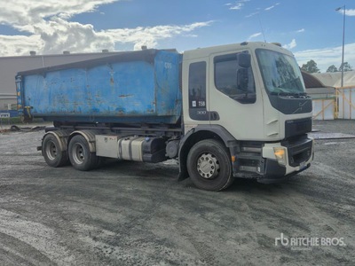 2016 Volvo FE 300 6x4 شاحنة بنظام الرافعة الخطافية