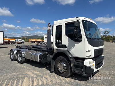 2016 Volvo FE 300 6x4 Hooklift Truck