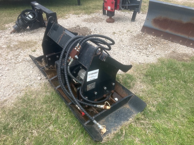 AGT SSPC72 72 in Skid Steer Plate Compactor