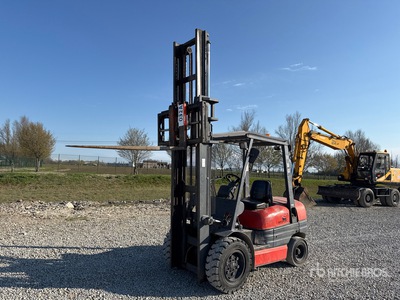 Toyota 62-6FDF30 Forklift