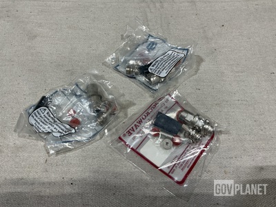 (77) Assorted ST5M1344JP5C Electrical Receptacle Connectors