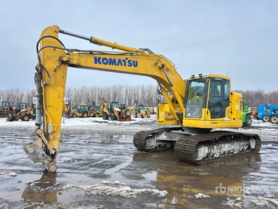 2018 Komatsu PC238USLC-11 油圧ショベル