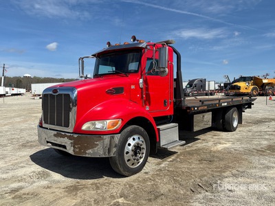 2016 Peterbilt 337 4x2 Rollback Truck