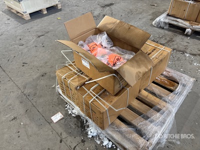 Quantity of (5) Boxes of 30 ft Ratchet Straps ورش و مخازن متنوعة (Unused)