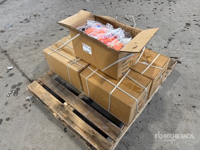 Quantity of (5) Boxes of 30 ft Ratchet Straps ورش و مخازن متنوعة (Unused)