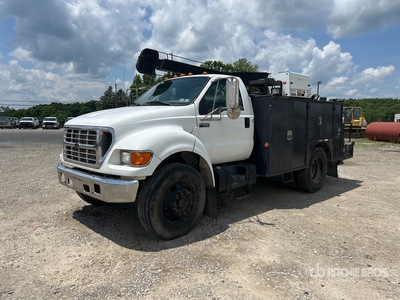 2003 Ford F-650 4x2 Service Truck