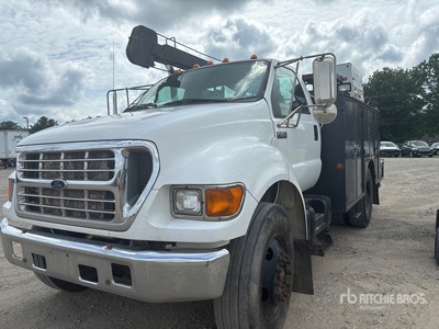 2003 Ford F-650 Service Truck