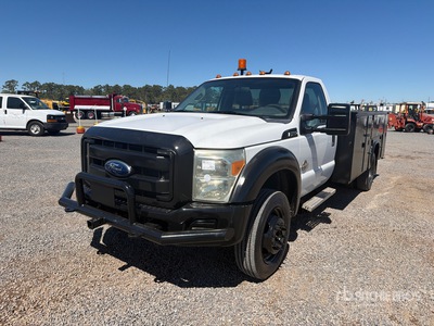 2011 Ford F-450 XL 4x2 Camion utilitaire