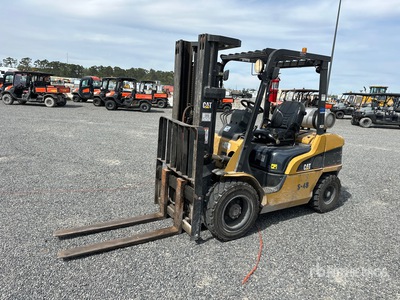 Cat S-48 5500 lb Pneumatic Tire Forklift