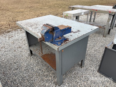 0 ft 54 in Steel 54"x36" with vise Workbench
