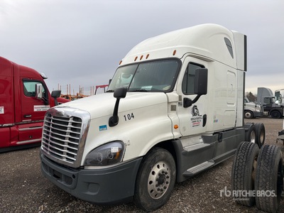 2020 Freightliner Cascadia 125 6x4 تراكتور شاحنة كابينة النوم (ثنائية المحور) (Inoperable)