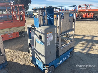 2016 Genie GR-12 رافعة عمودية