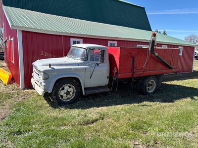 Fargo 400 4x2 Grain Truck
