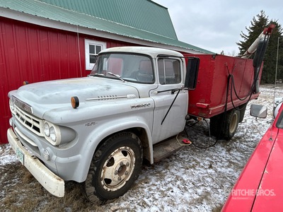 Fargo 400 4x2 Grain Truck