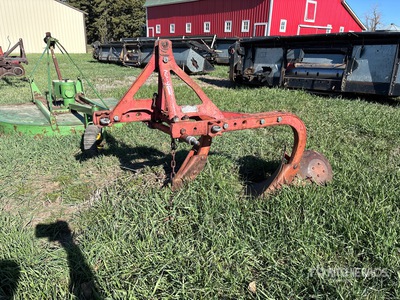 Dearborn 10-2 2 ft 3-Point 2 Bottom Breaking Plow
