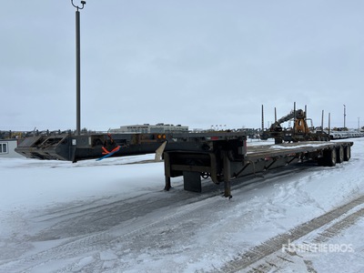 2006 Manac 14352A00 52 ft Tri/A 52 ft - 69 ft Extendable Step Deck Trailer