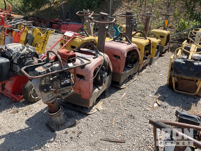 Quantity of (6) Lote de (5) Compactadores de Placa, (1) Bailarina (Inoperable)