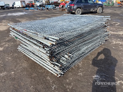 Quantity of (50) 90 in x 70 in Clôture du site