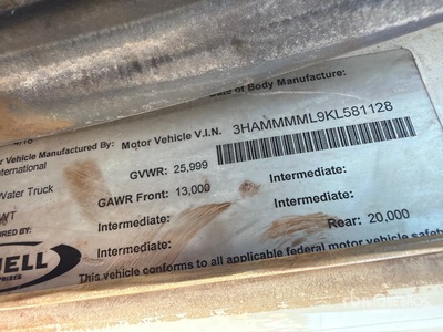 2019 International 4300 4x2 Camion à eau