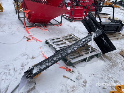 2026 GIYI GY-HLS82 25 in Skid Steer Log Splitter (Unused)