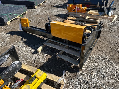 2026 GIYI GY-HLS82 25 in Skid Steer Log Splitter (Unused)