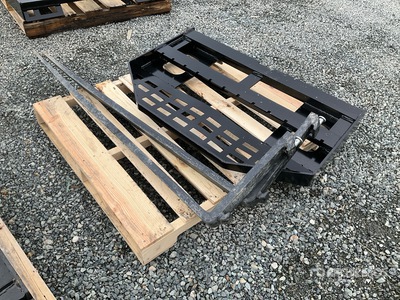 2026 GIYI GY-DHC 60 in Skid Steer Forks (Unused)