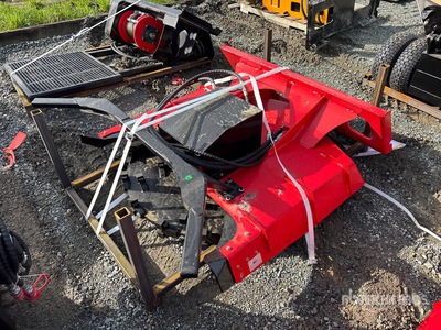 2026 GIYI GYx-DM43 43 in Disc スキッドステア マルチャー (Unused)