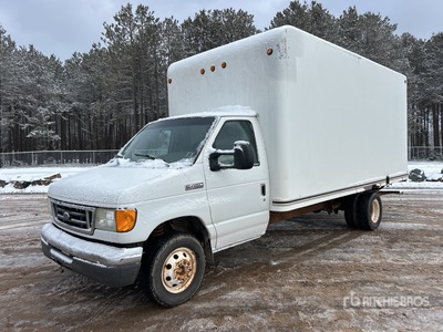 2007 Ford E450 4x2 Van Truck