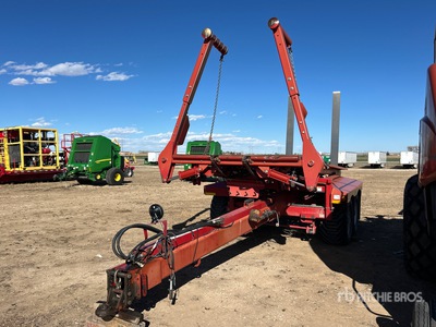 2011 Morris Industries Ltd. PRO-AG Bale Retriever Varios, empacadoras y equipos de heno