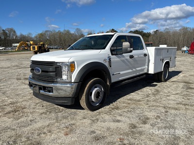 2017 Ford F-450 4x4 Crew Cab Utiliteits vrachtwagen