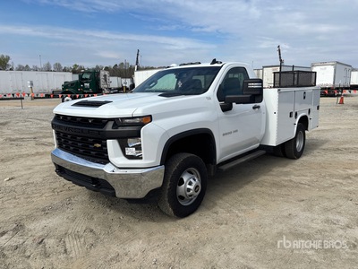 2023 Chevrolet Silverado 3500HD 4x2 Utility Truck